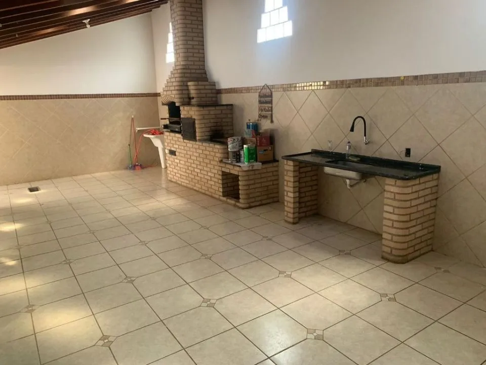 Casa à venda — foto 2 de 5
