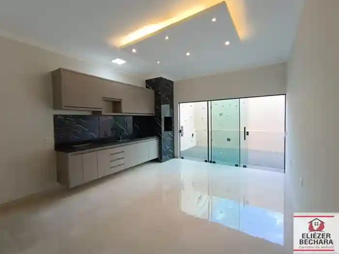 Casa com 2 quartos à venda, 92m² — foto 2 de 14