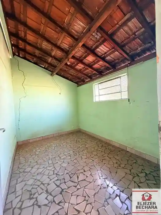 Casa com 3 quartos à venda, 200m² — foto 3 de 27