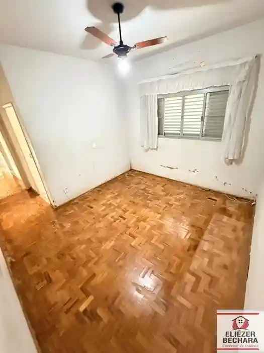Casa com 3 quartos à venda, 200m² — foto 18 de 27