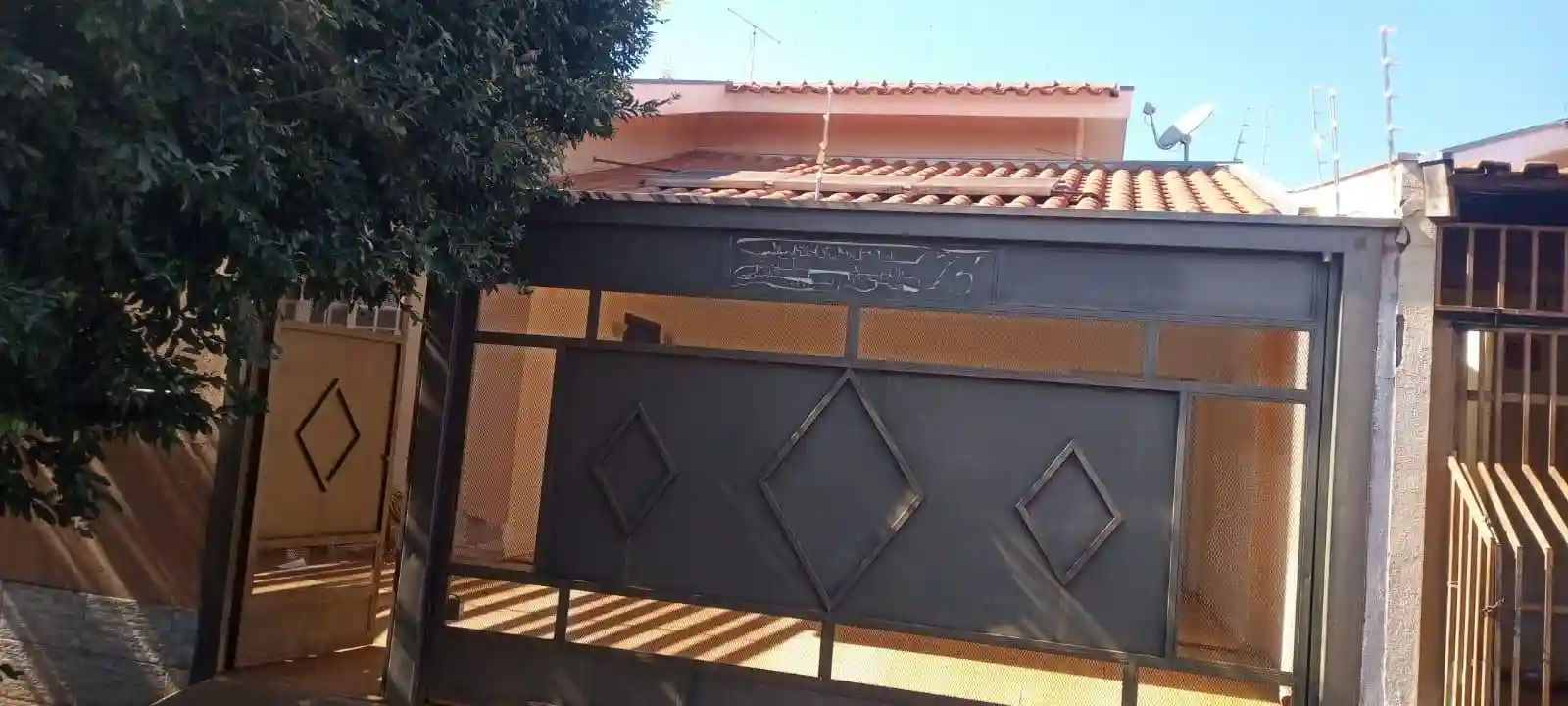 Casa com 3 quartos à venda, 120m² — foto 1 de 18