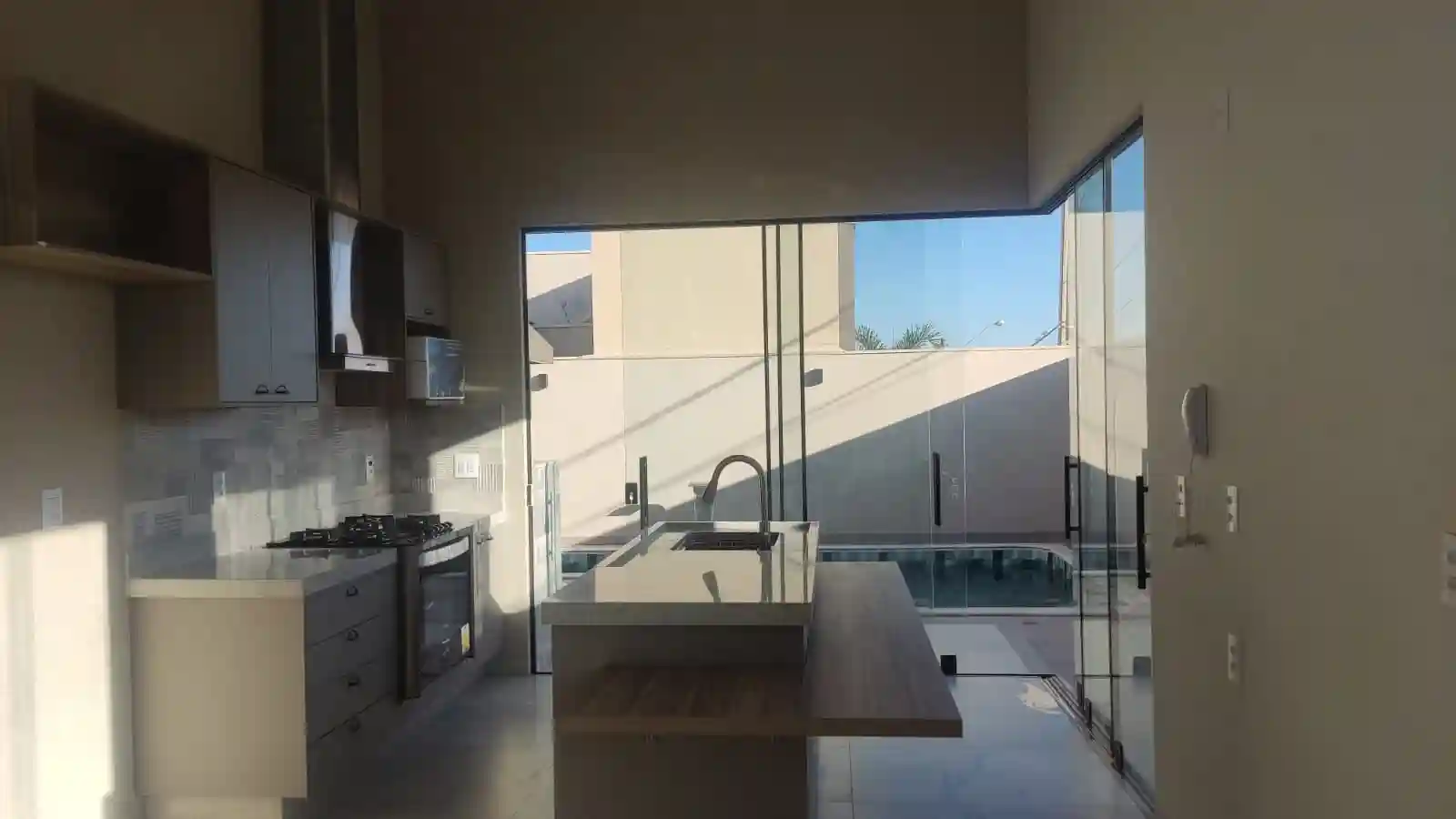 Casa de Condomínio com 3 quartos à venda, 191m² — foto 17 de 18