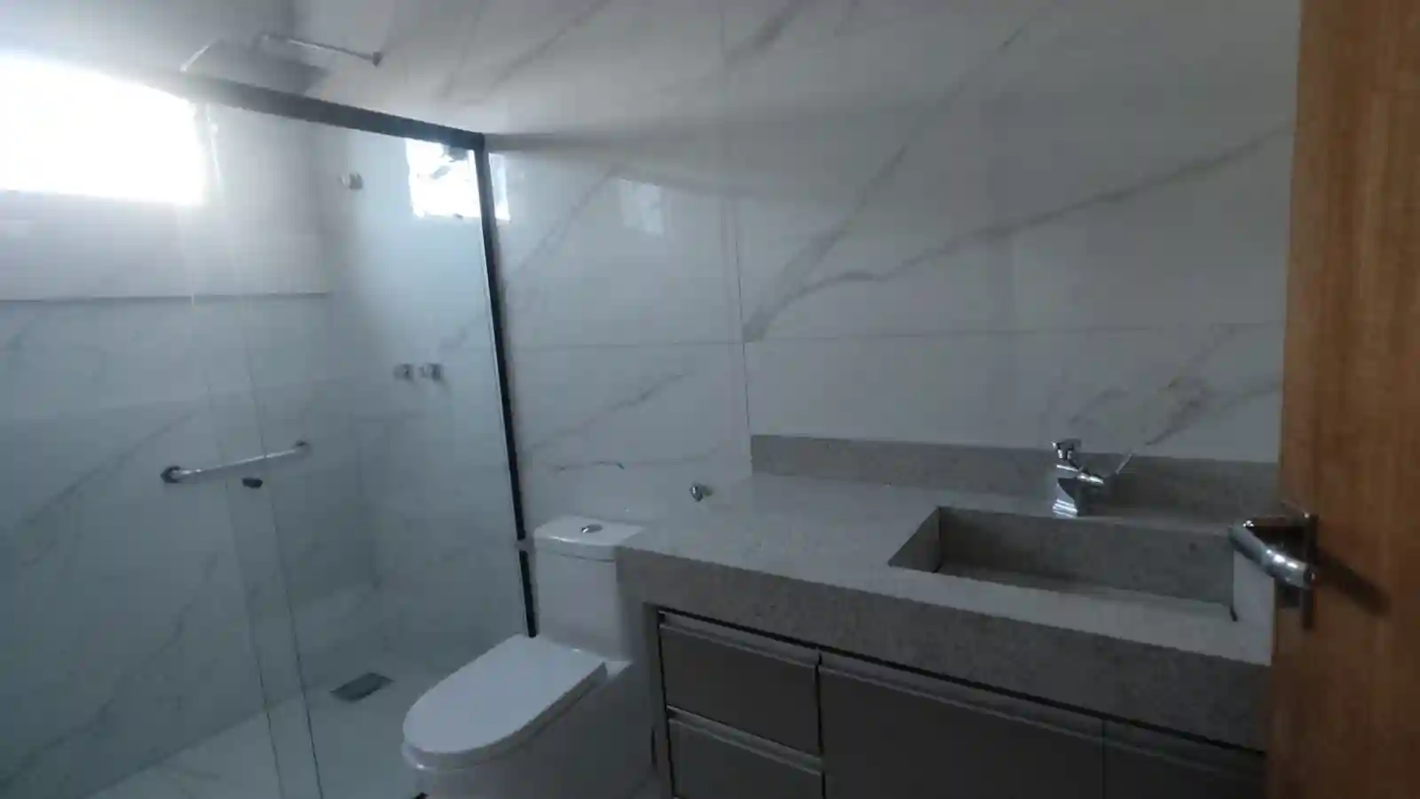 Casa de Condomínio com 3 quartos à venda, 191m² — foto 14 de 18
