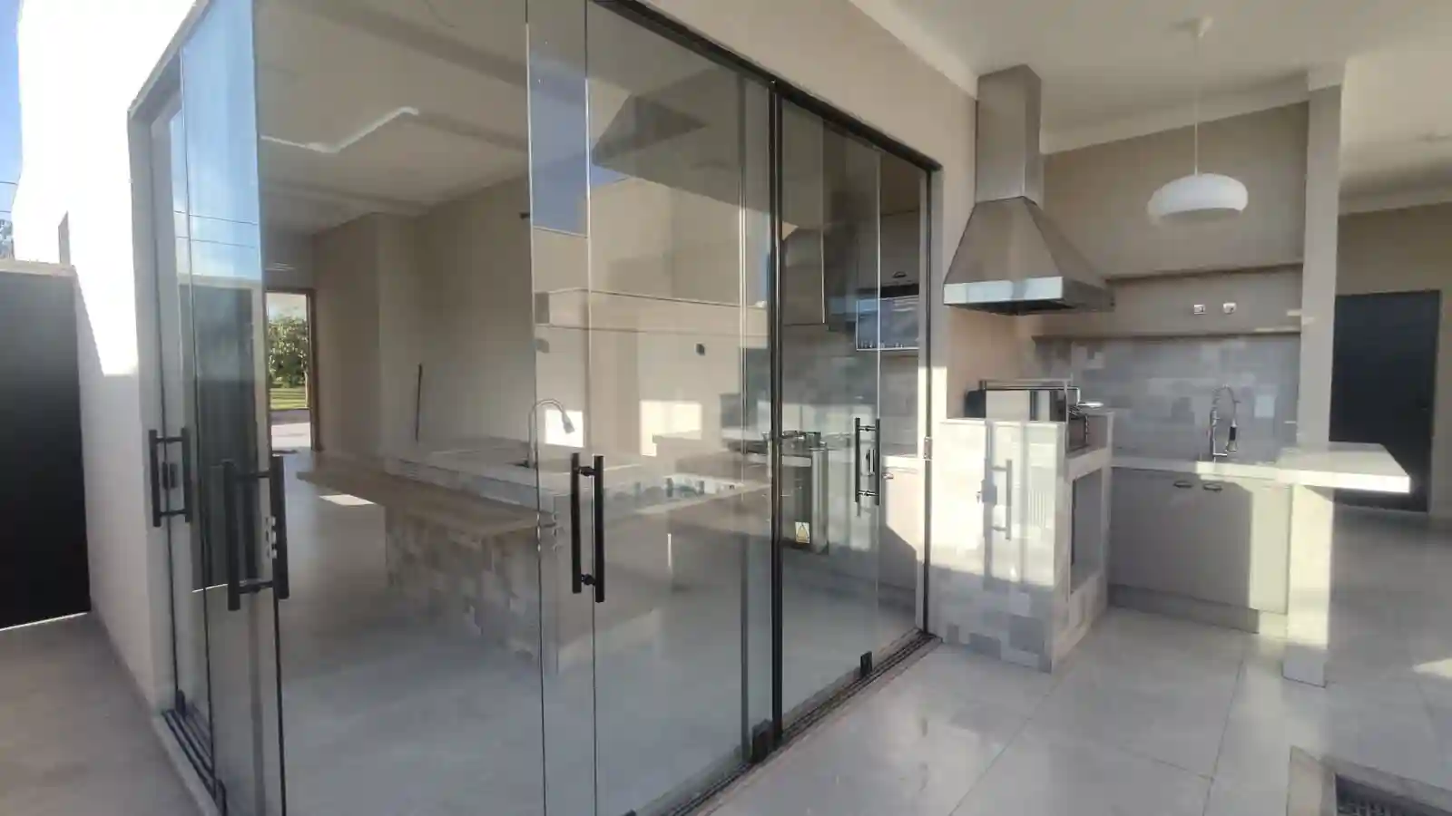 Casa de Condomínio com 3 quartos à venda, 191m² — foto 12 de 18