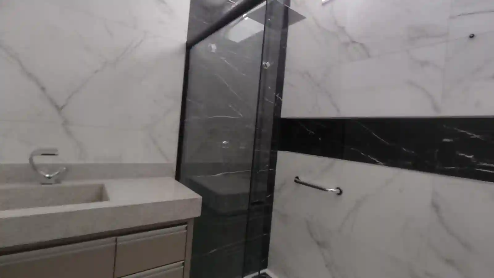 Casa de Condomínio com 3 quartos à venda, 191m² — foto 8 de 18