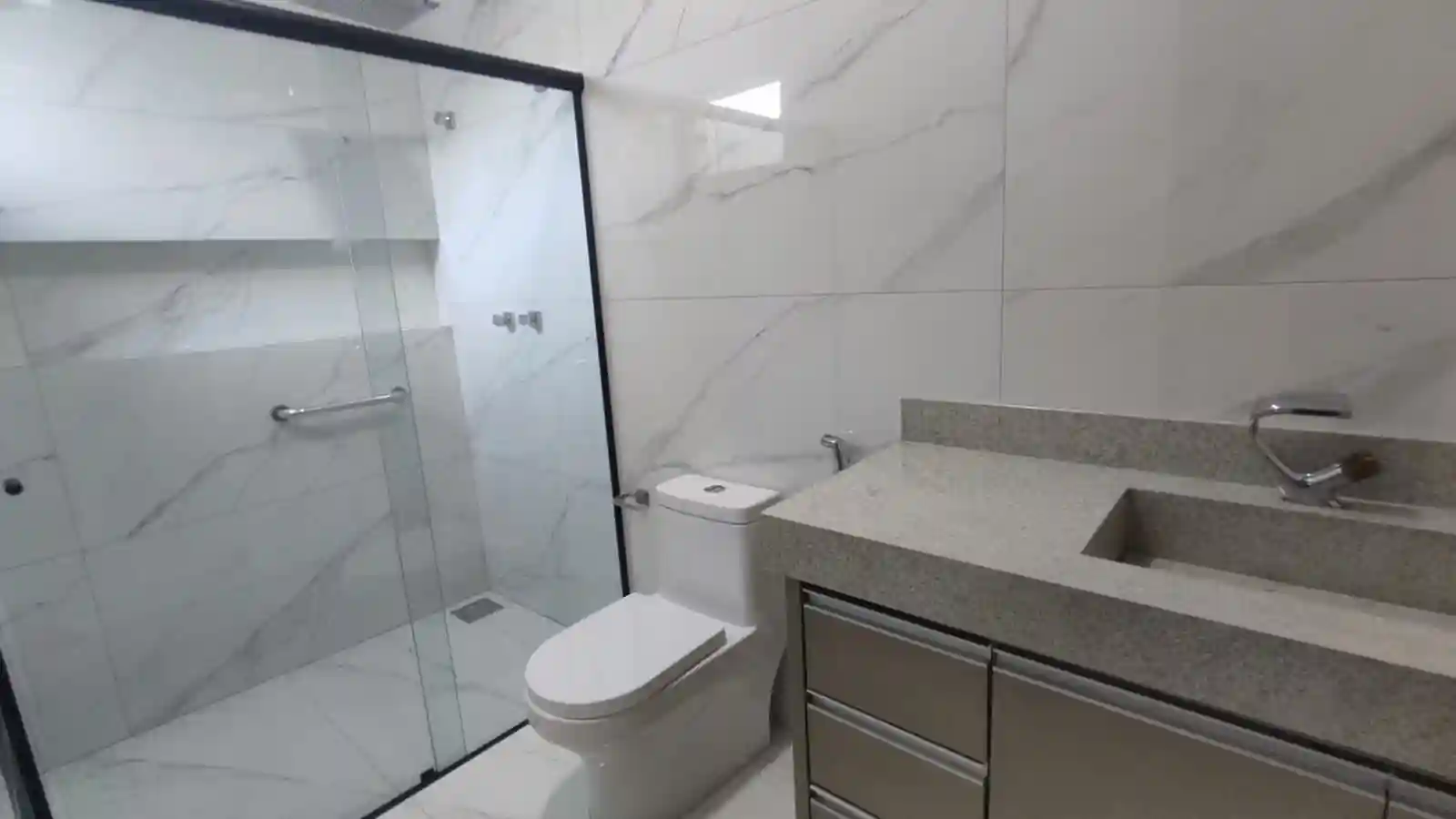 Casa de Condomínio com 3 quartos à venda, 191m² — foto 7 de 18