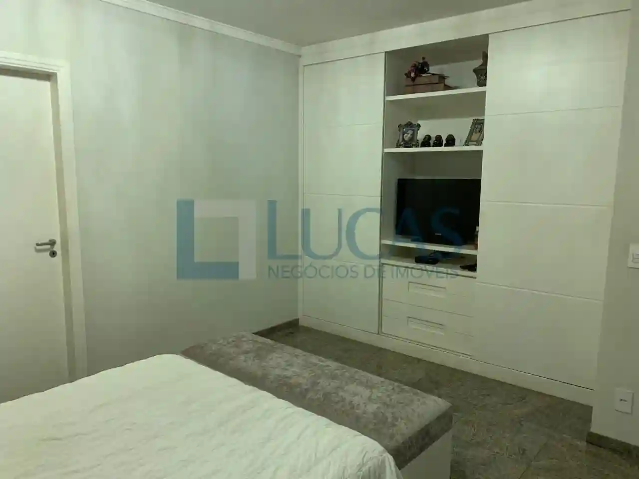 Apartamento com 3 quartos à venda, 207m² — foto 22 de 24