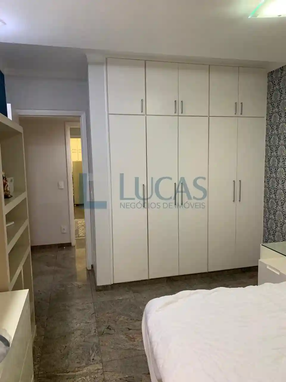Apartamento com 3 quartos à venda, 207m² — foto 16 de 24