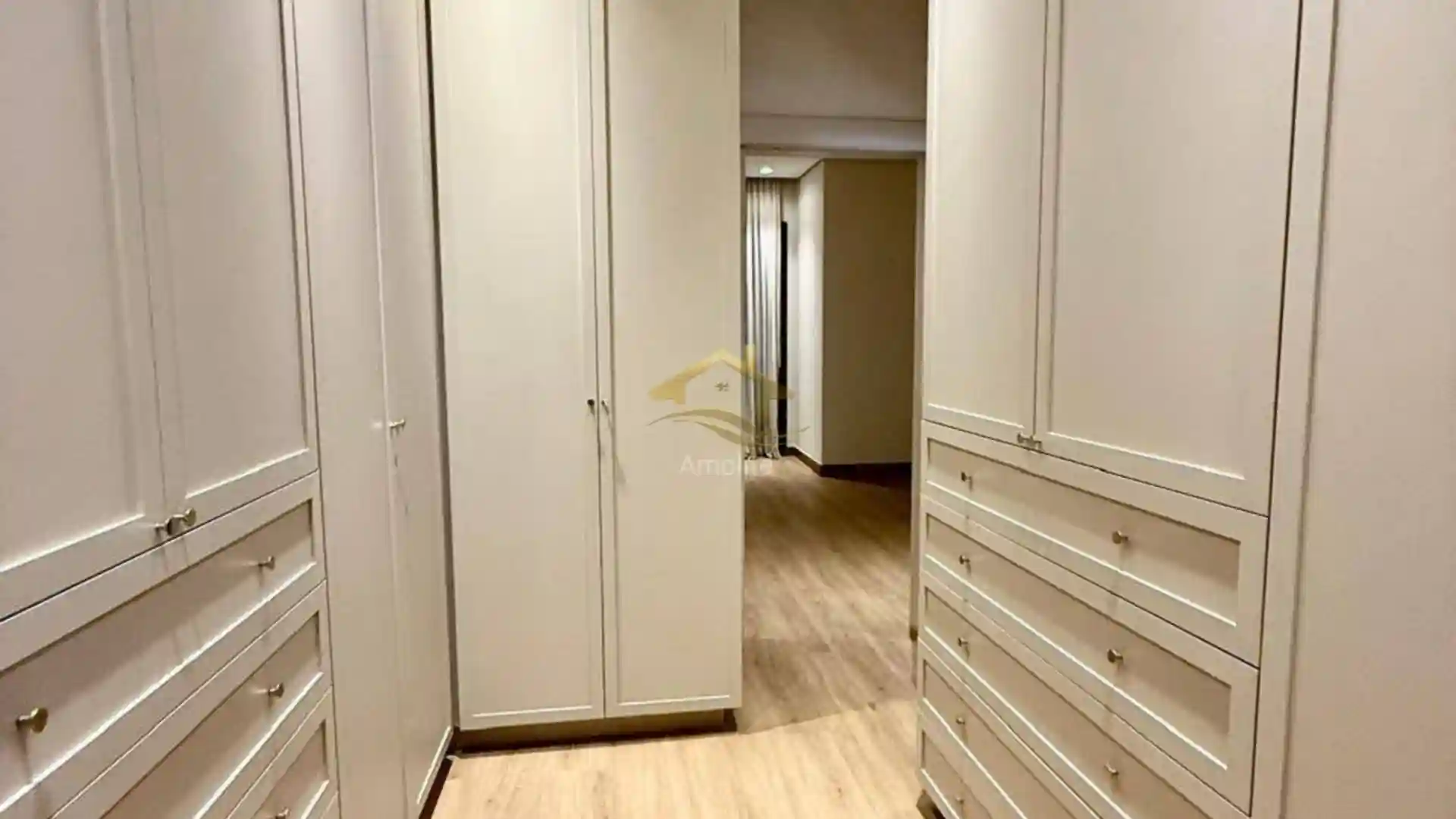 Casa de Condomínio com 3 quartos à venda, 286m² — foto 17 de 22
