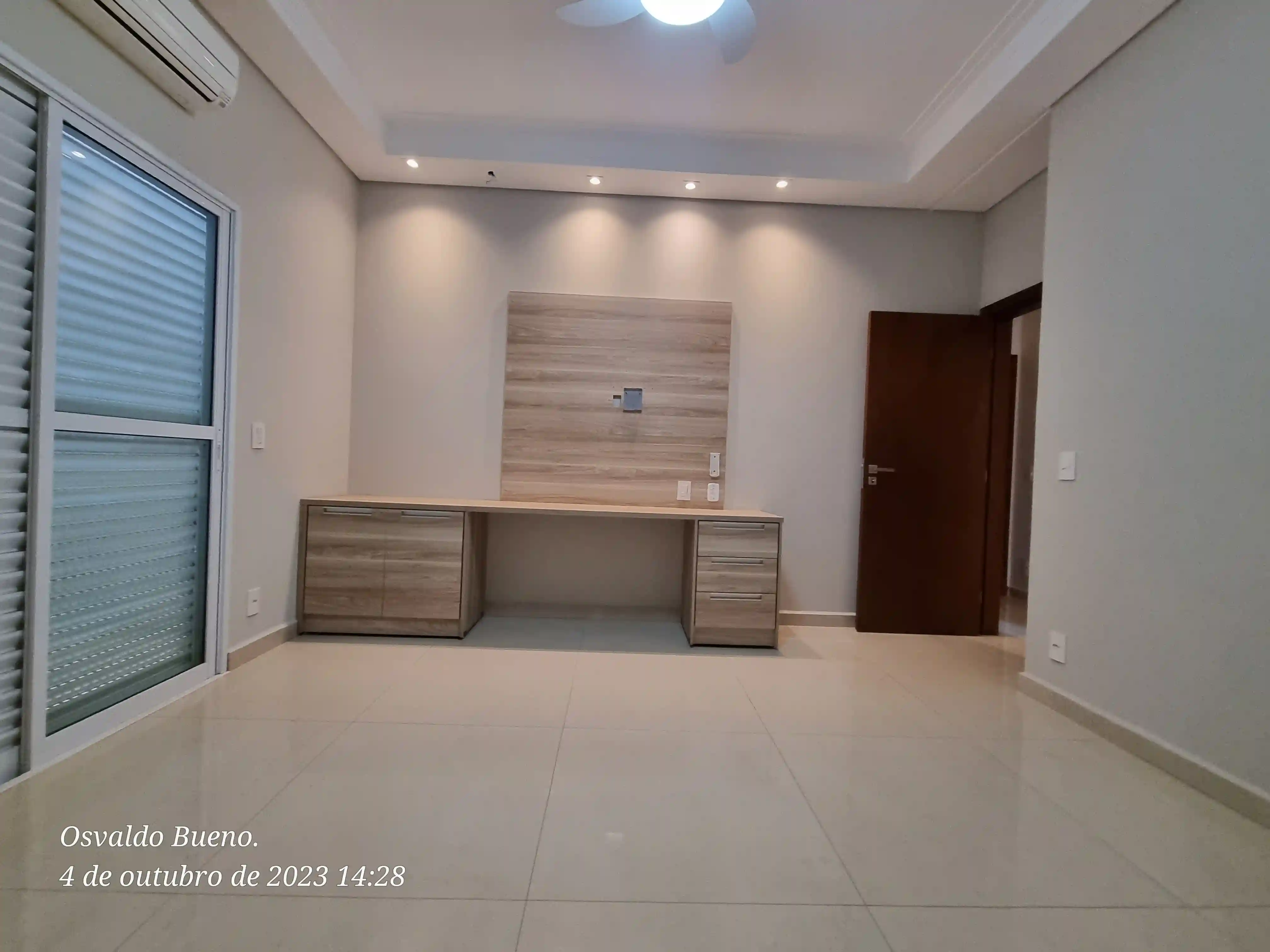 Casa de Condomínio com 3 quartos à venda, 280m² — foto 3 de 19
