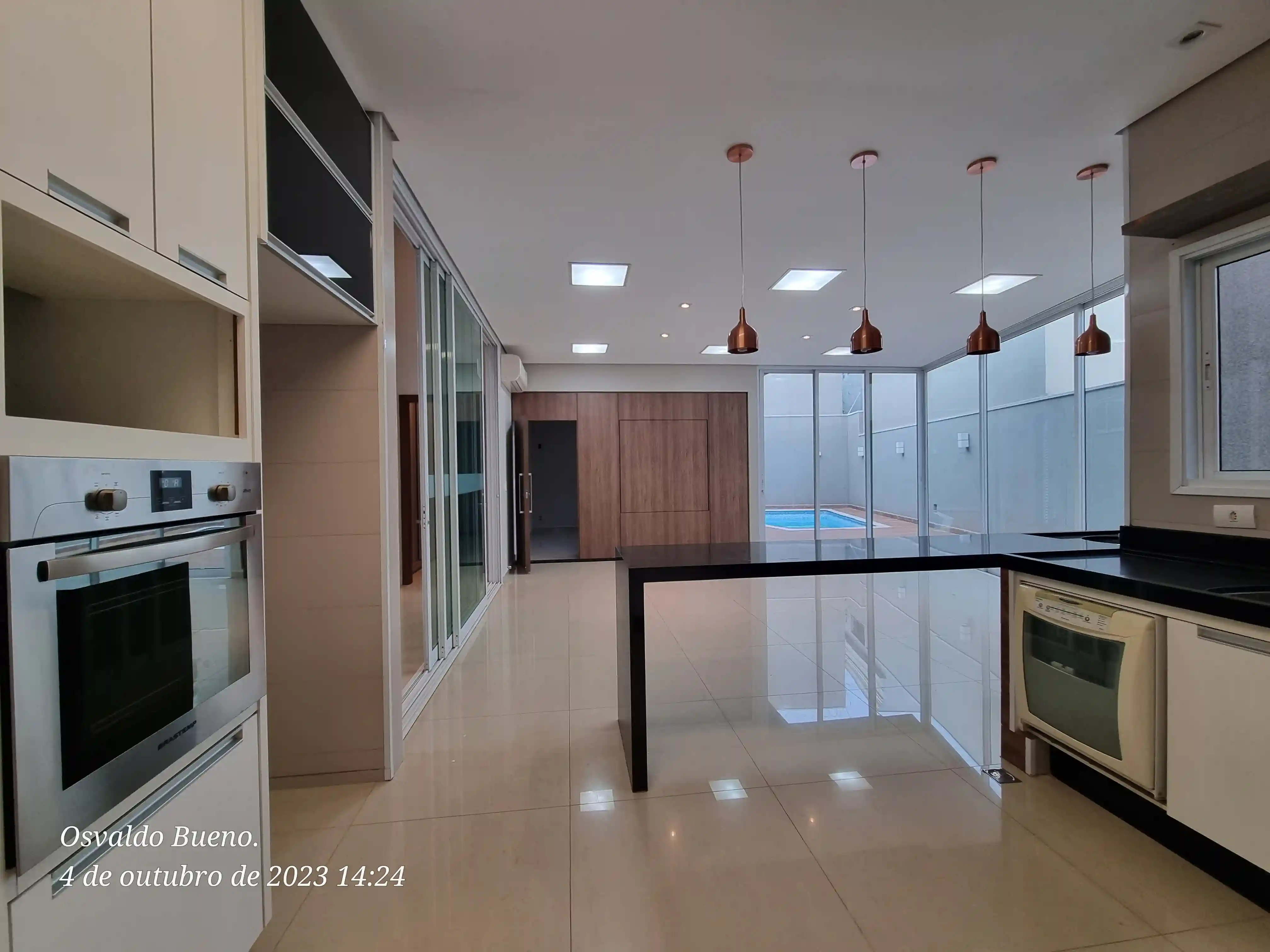 Casa de Condomínio com 3 quartos à venda, 280m² — foto 17 de 19