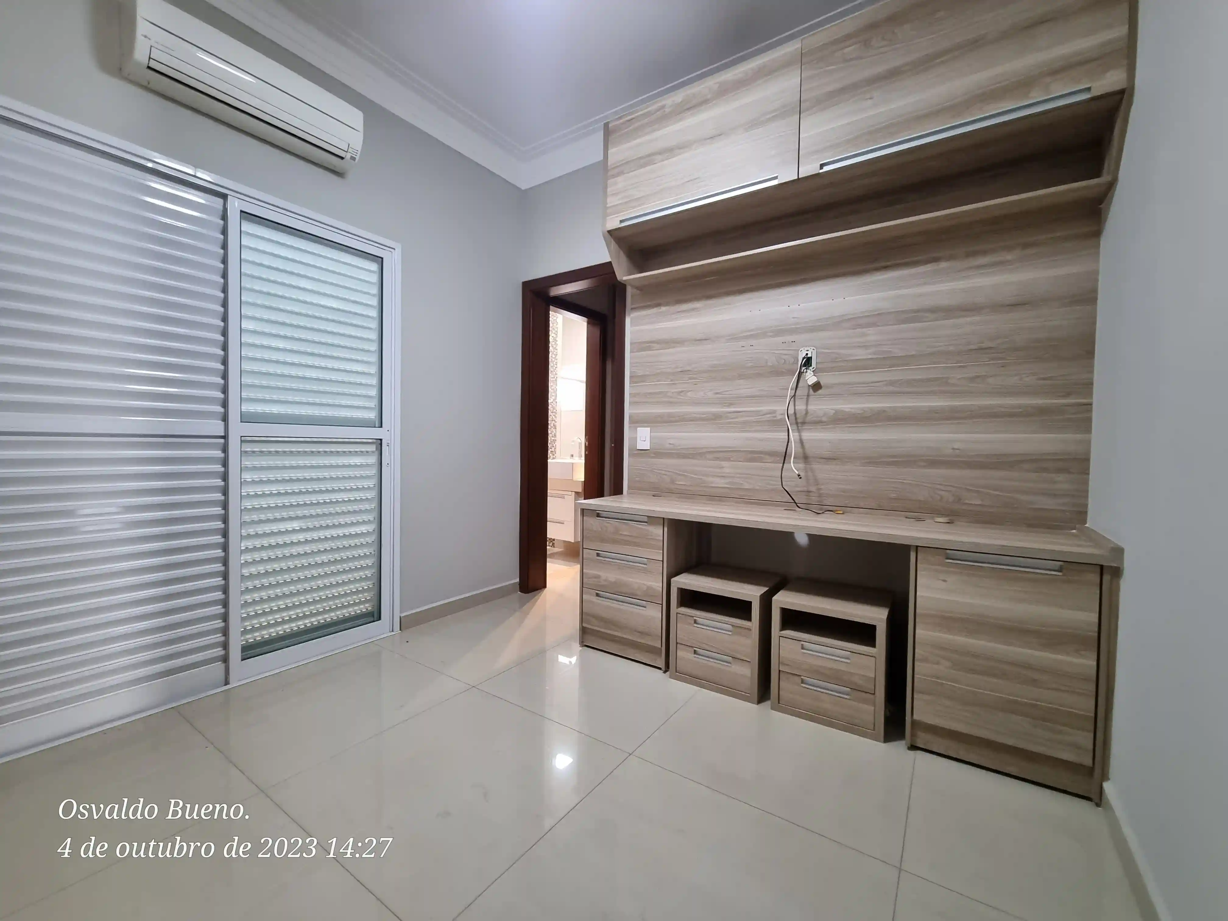 Casa de Condomínio com 3 quartos à venda, 280m² — foto 1 de 19
