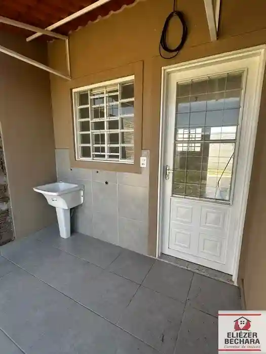 Casa com 2 quartos à venda, 50m² — foto 3 de 7