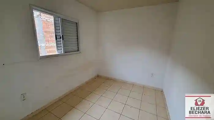 Casa com 2 quartos à venda, 60m² — foto 3 de 6