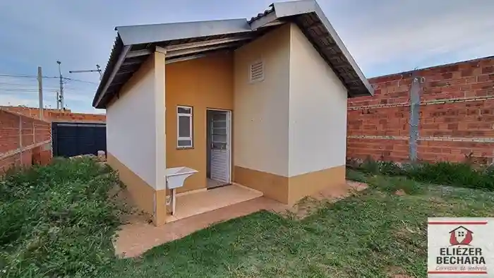 Casa com 2 quartos à venda, 60m² — foto 1 de 6