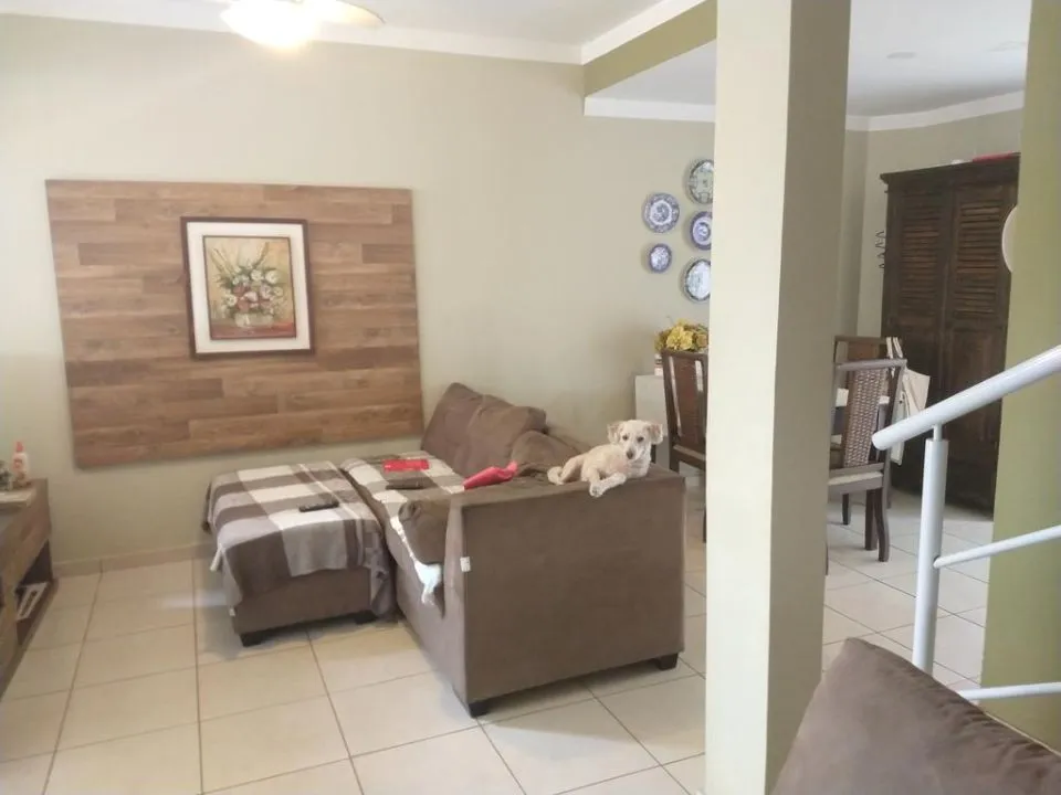Casa de Condomínio à venda — foto 1 de 4
