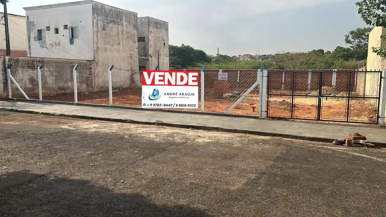 Terreno / Lote / Condomínio  à venda, 400m² — foto 1 de 2