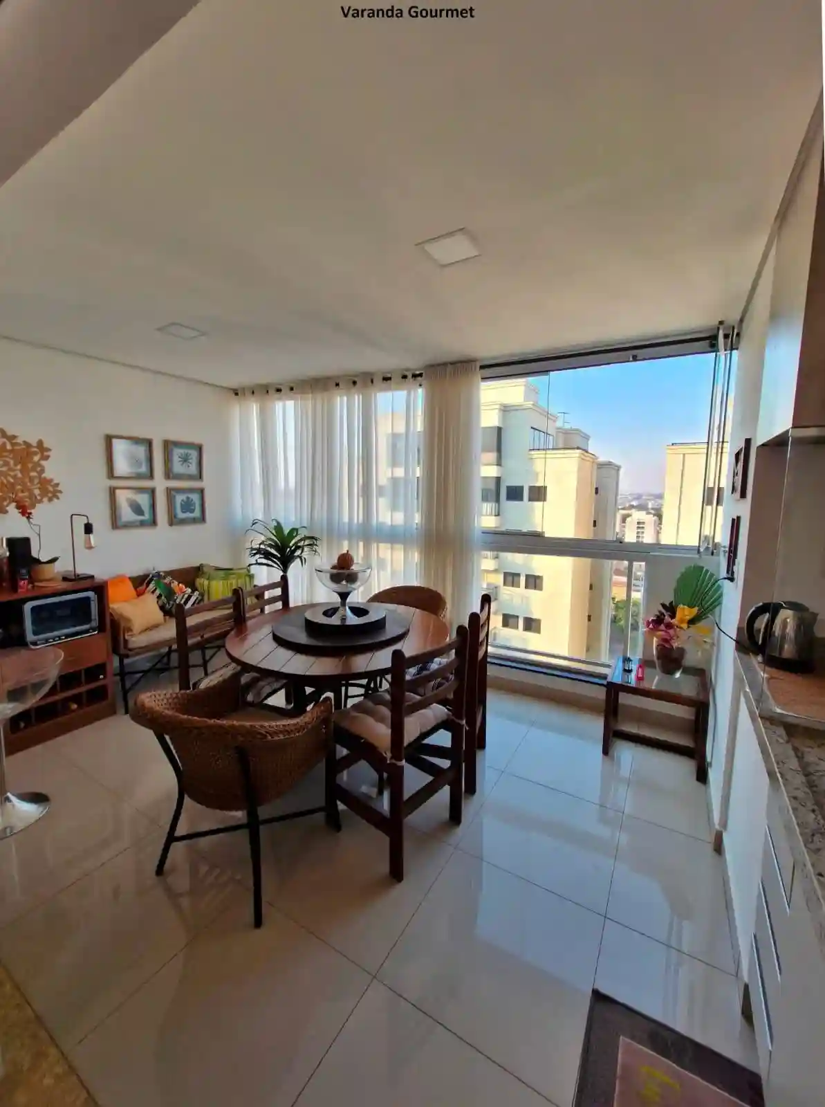 Apartamento com 3 quartos à venda, 131m² — foto 1 de 25