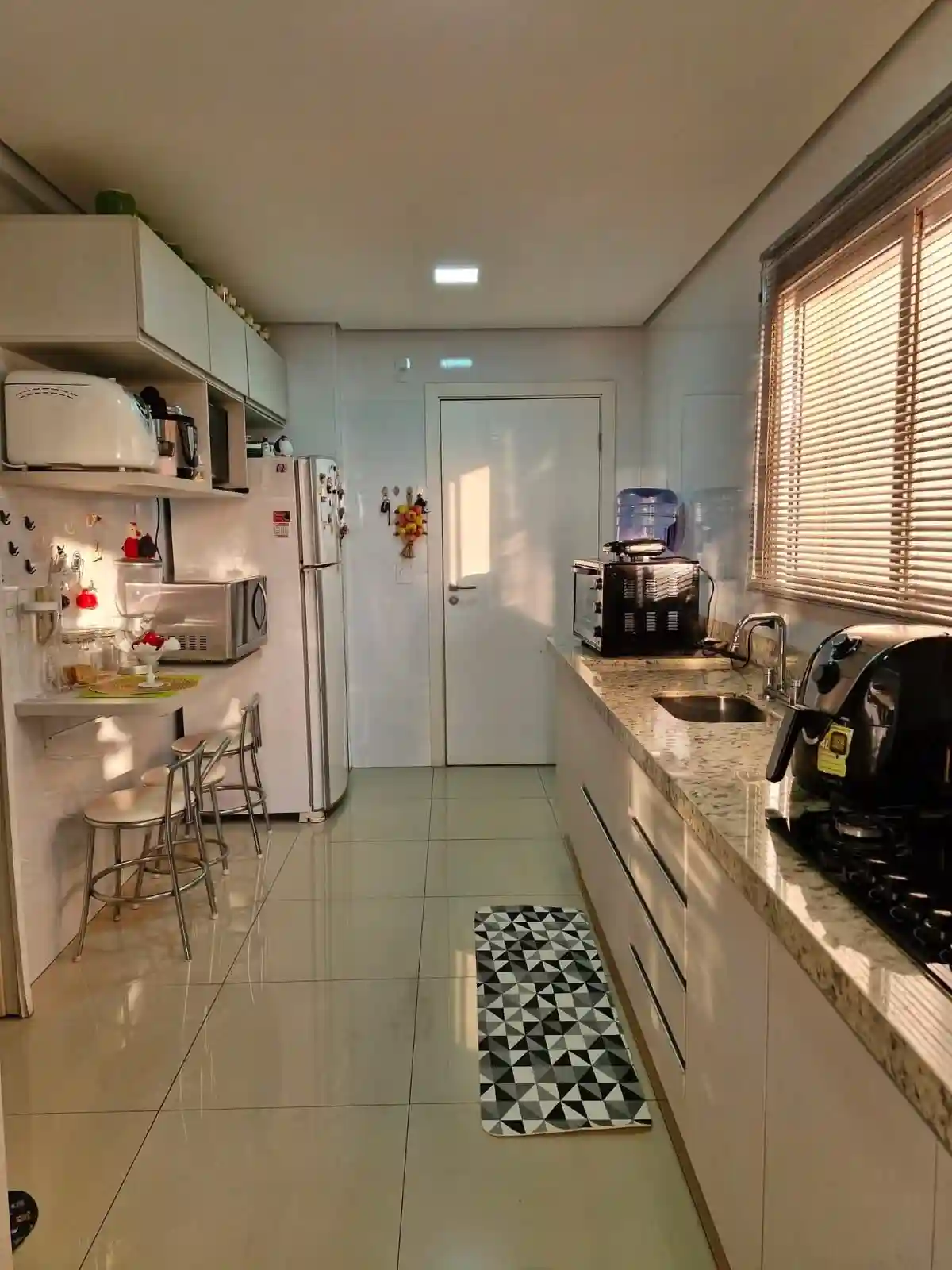 Apartamento com 3 quartos à venda, 131m² — foto 2 de 25