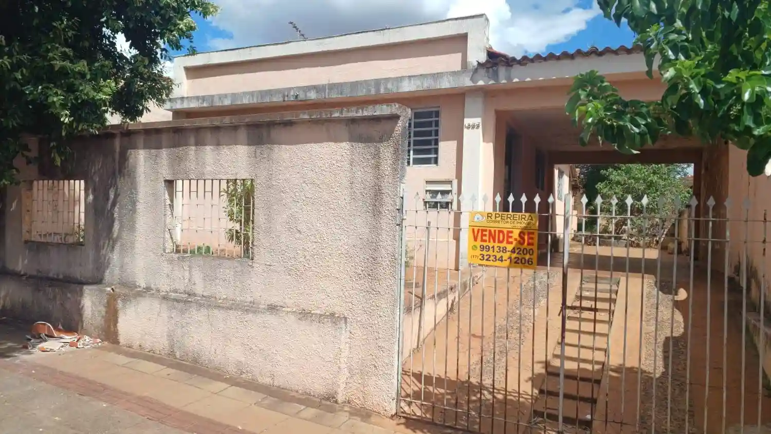 Casa com 2 quartos à venda, 528m² — foto 1 de 1