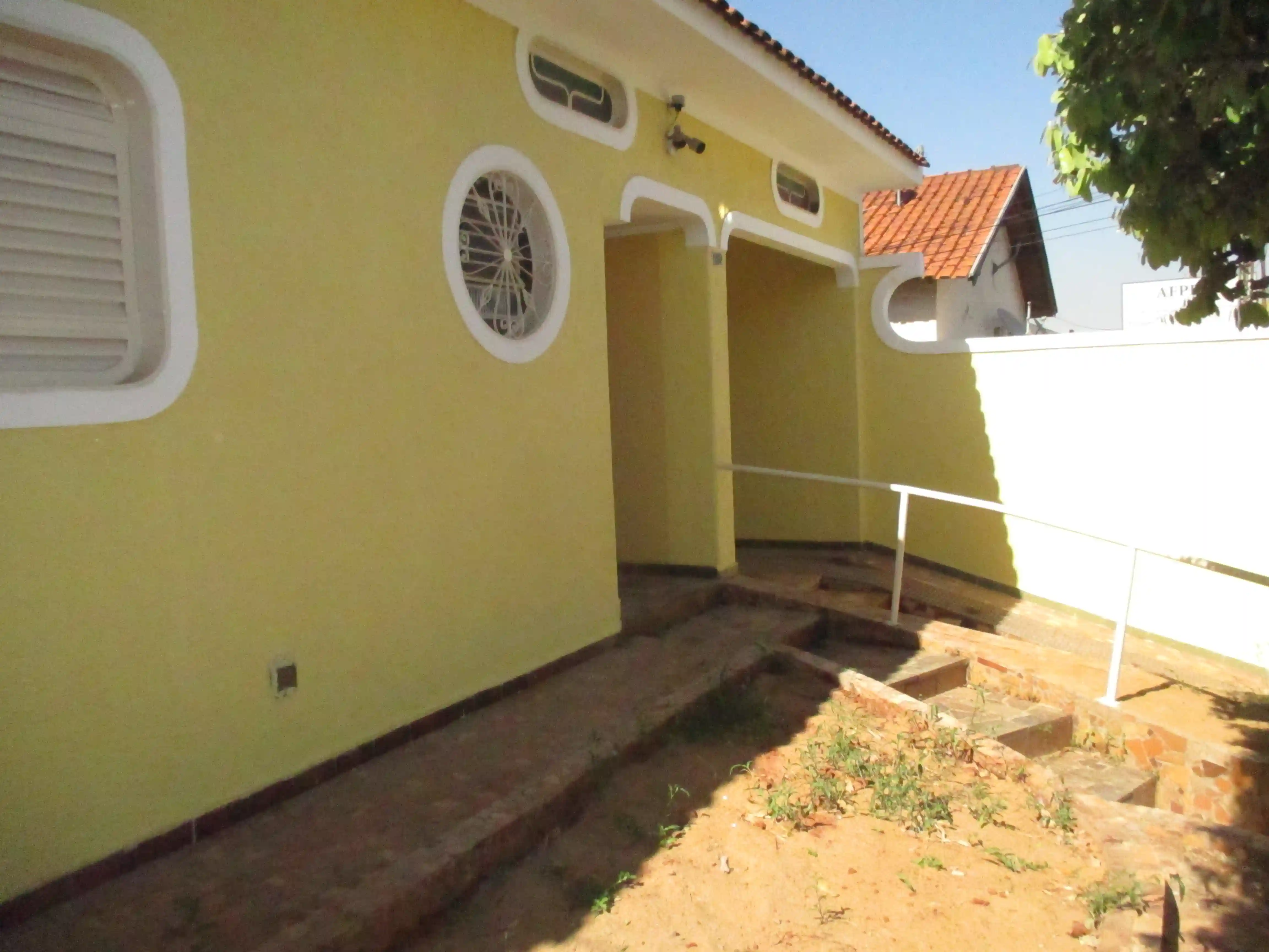 Casa à venda — foto 1 de 14