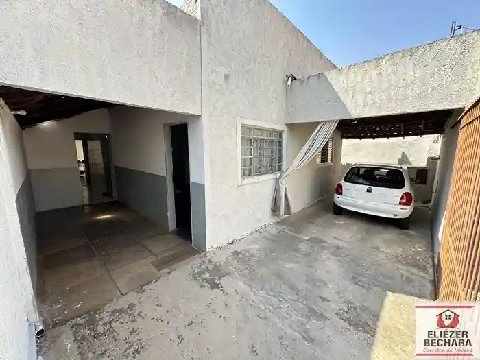Casa com 2 quartos à venda, 90m² — foto 2 de 18