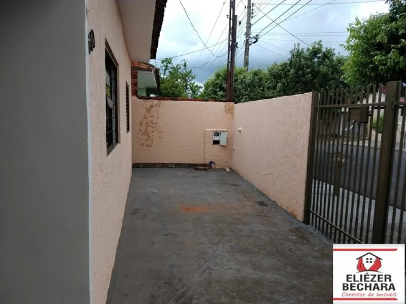 Casa à venda — foto 1 de 3