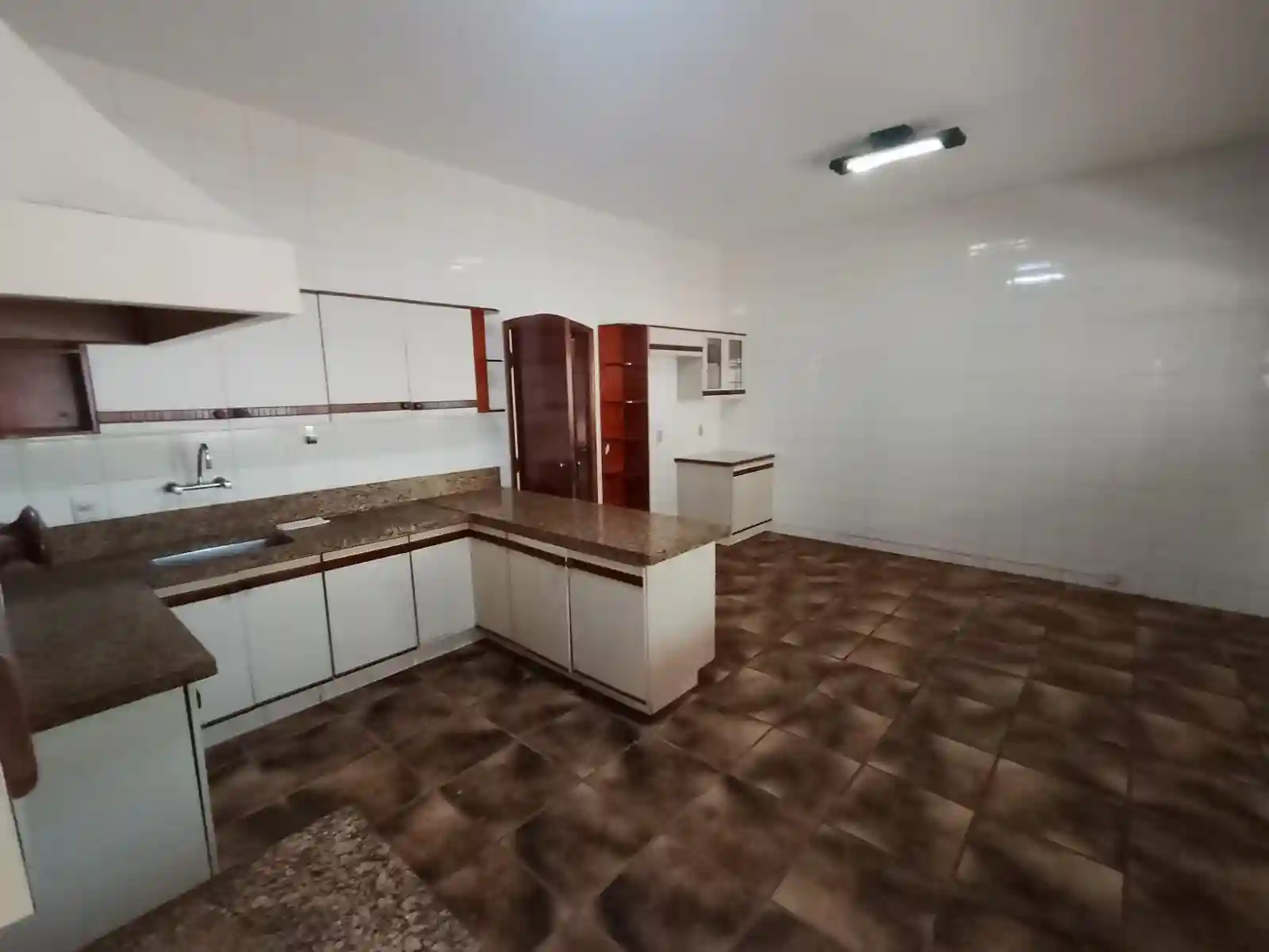 Casa com 3 quartos à venda, 620m² — foto 8 de 15