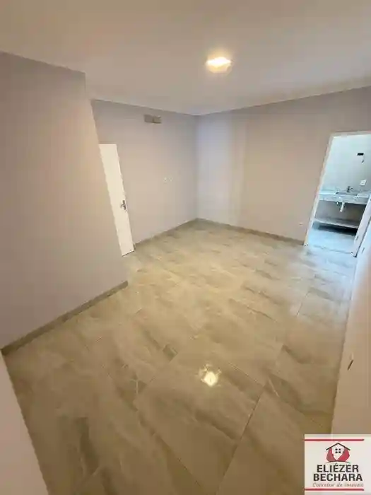 Casa com 3 quartos à venda, 200m² — foto 9 de 19
