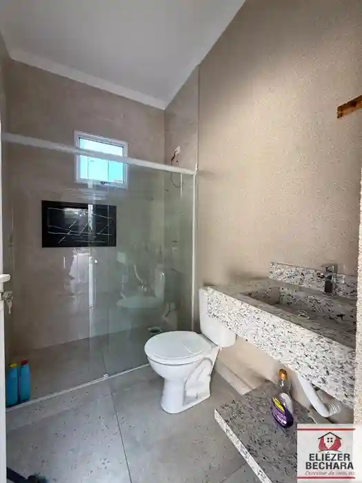Casa com 3 quartos à venda, 200m² — foto 7 de 19