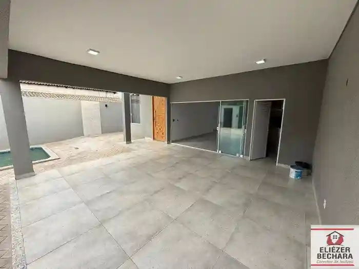 Casa com 3 quartos à venda, 200m² — foto 18 de 19