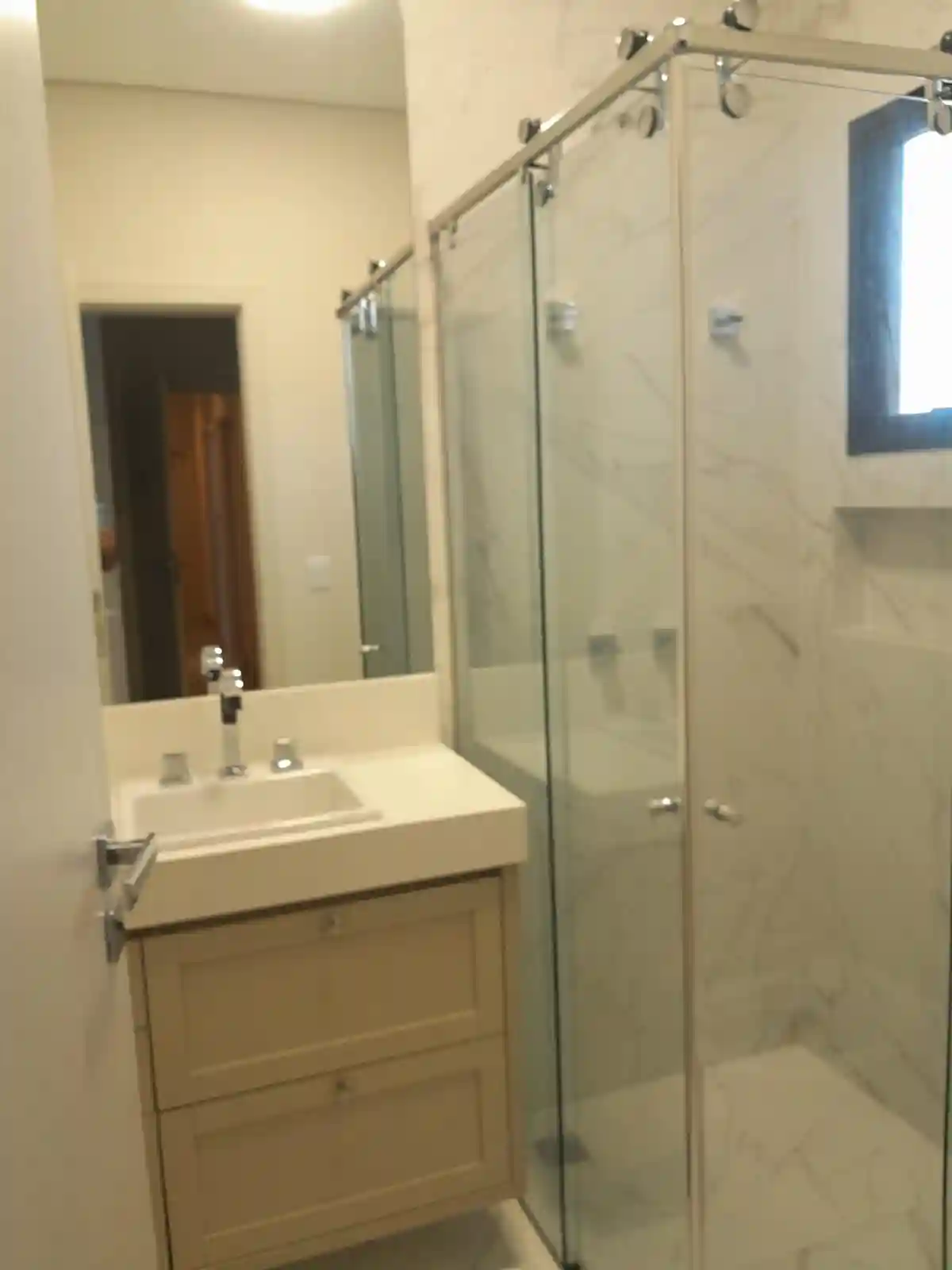 Casa de Condomínio com 3 quartos para aluguel, 267m² — foto 8 de 42