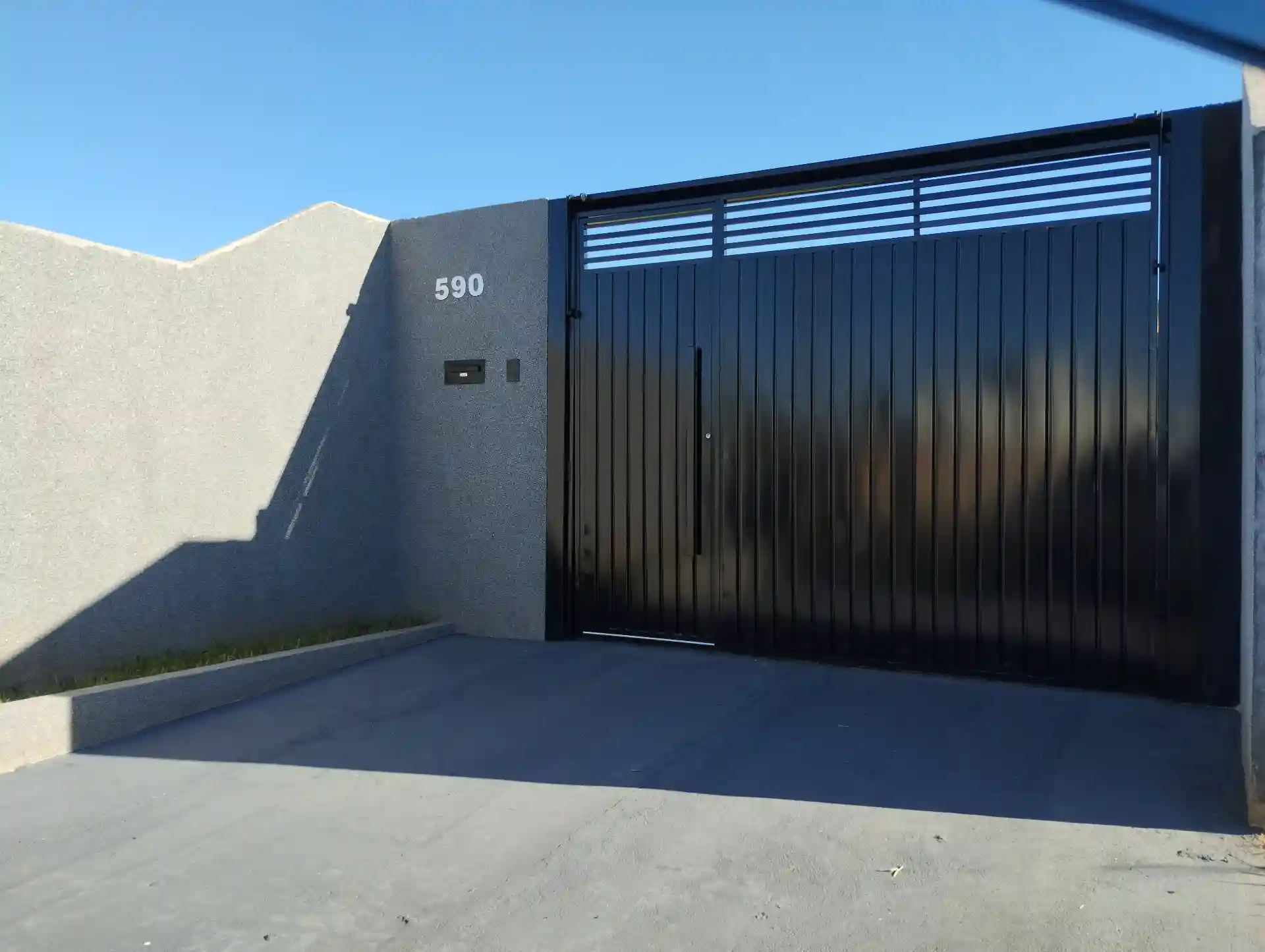Casa com 2 quartos à venda, 68m² — foto 1 de 11