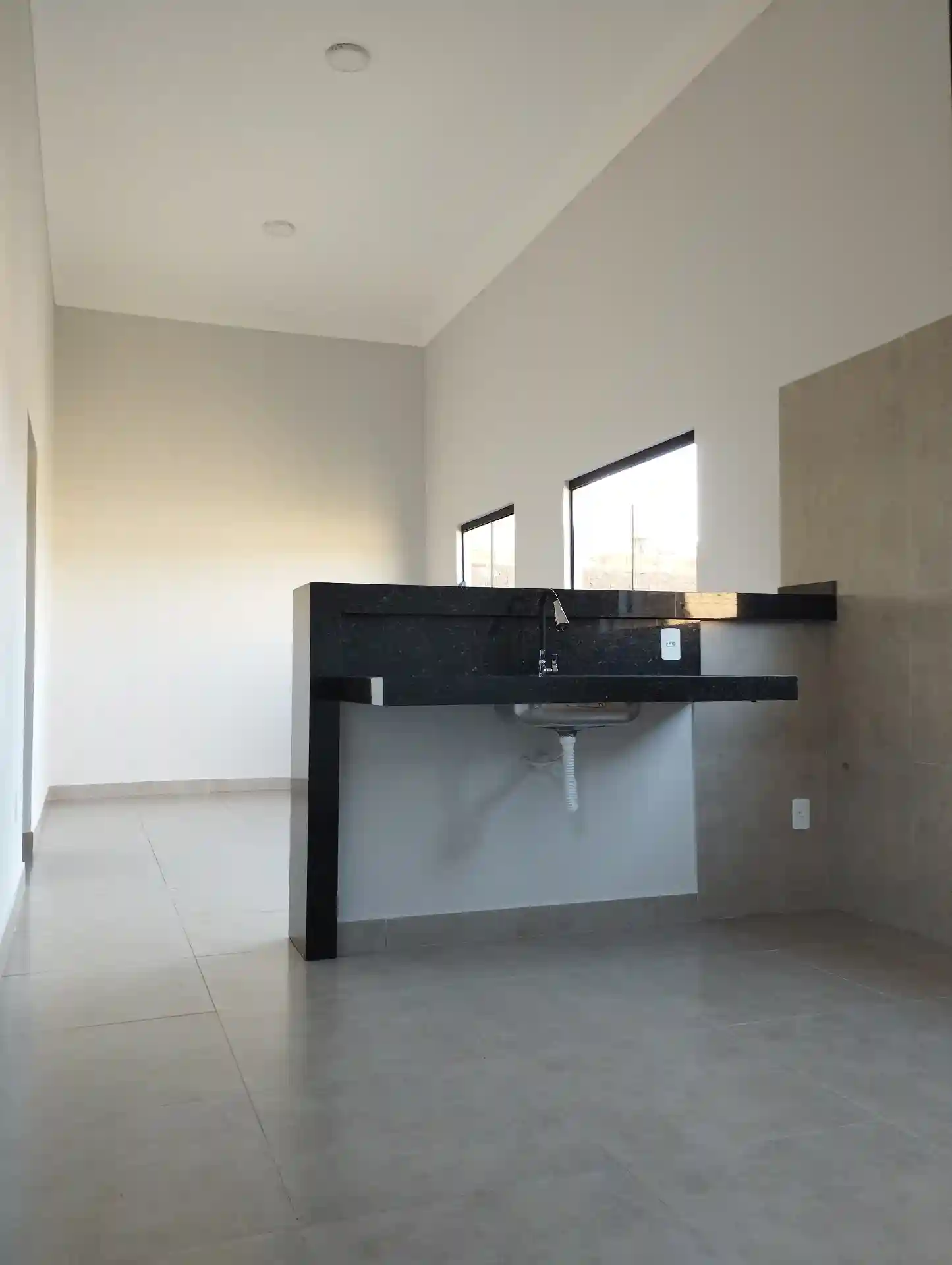 Casa com 2 quartos à venda, 68m² — foto 4 de 11