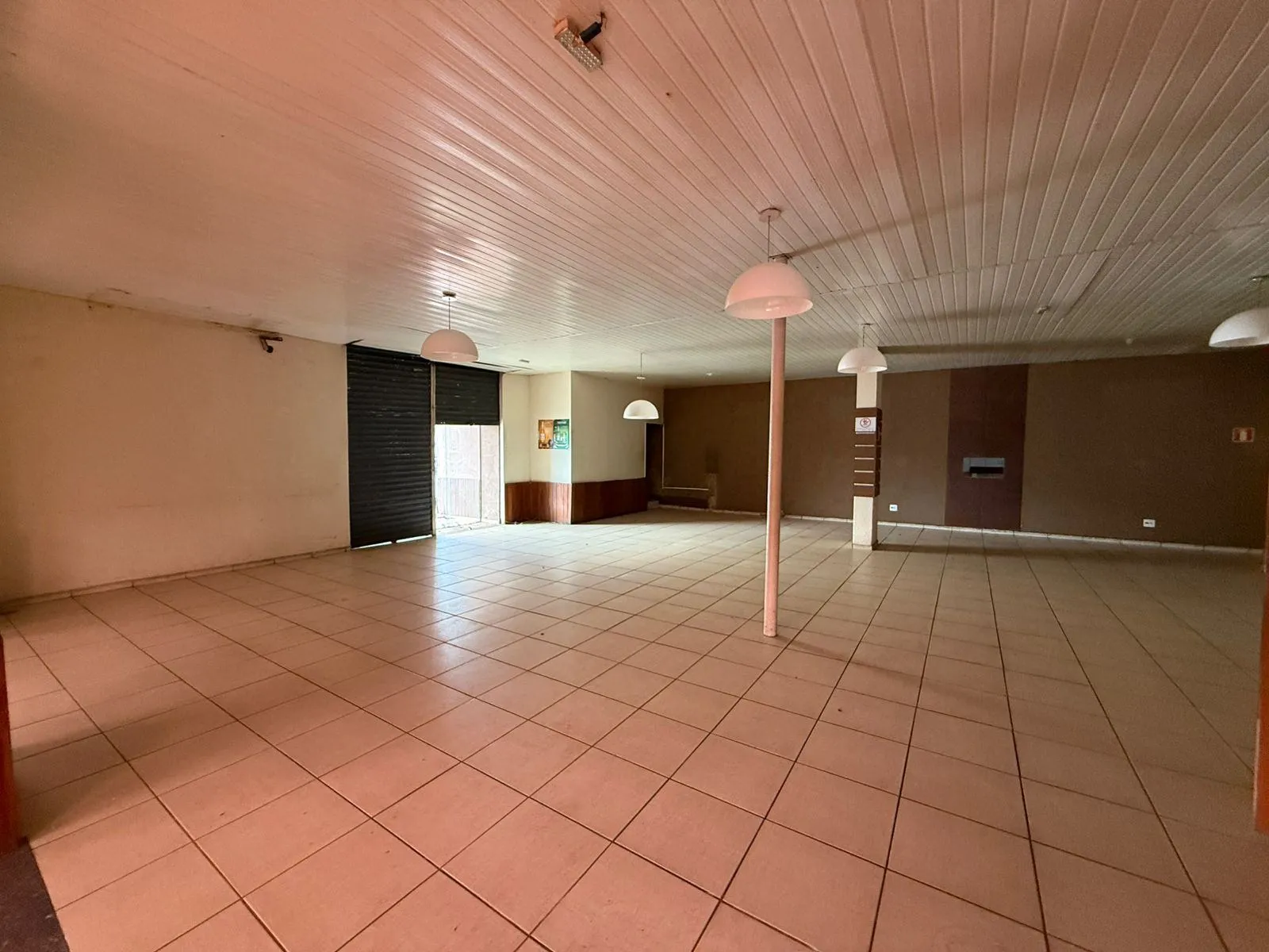 Loja / Salão / Ponto Comercial à venda, 300m² — foto 5 de 8