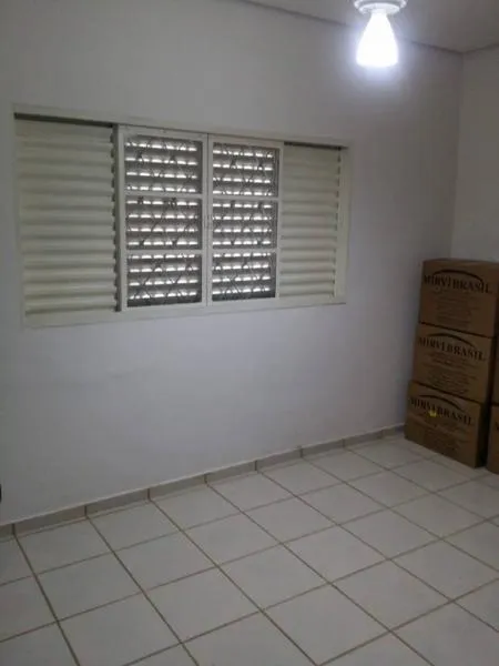 Casa à venda — foto 4 de 4