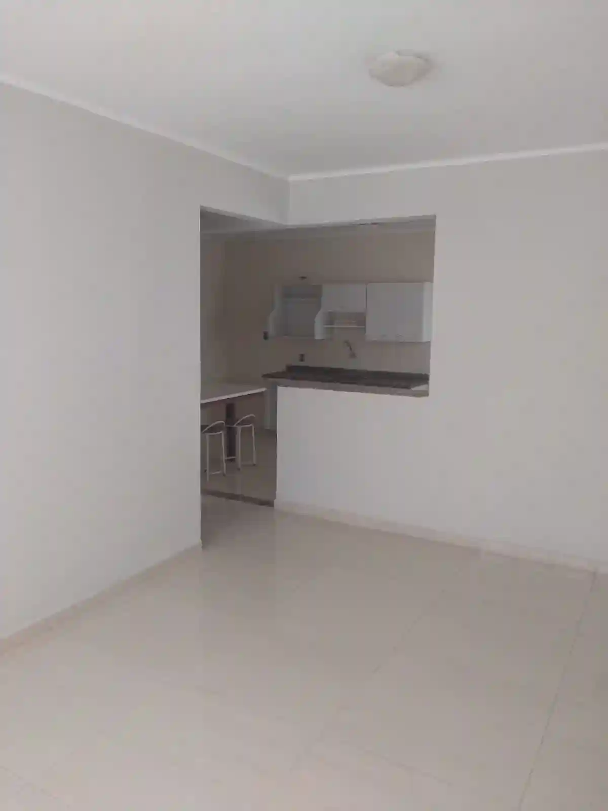 Apartamento com 3 quartos à venda, 90m² — foto 2 de 14