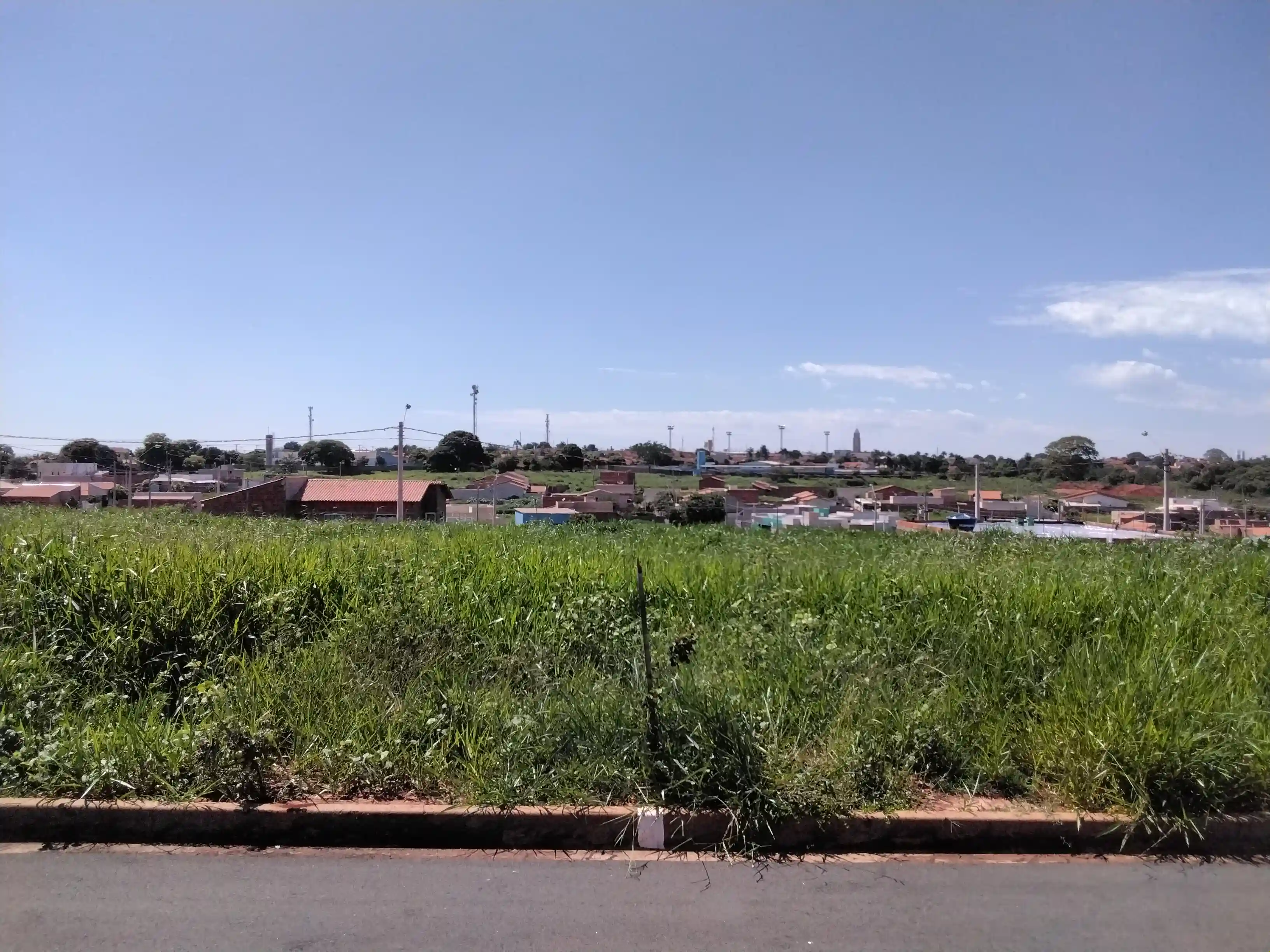 Terreno / Lote / Condomínio à venda — foto 2 de 5