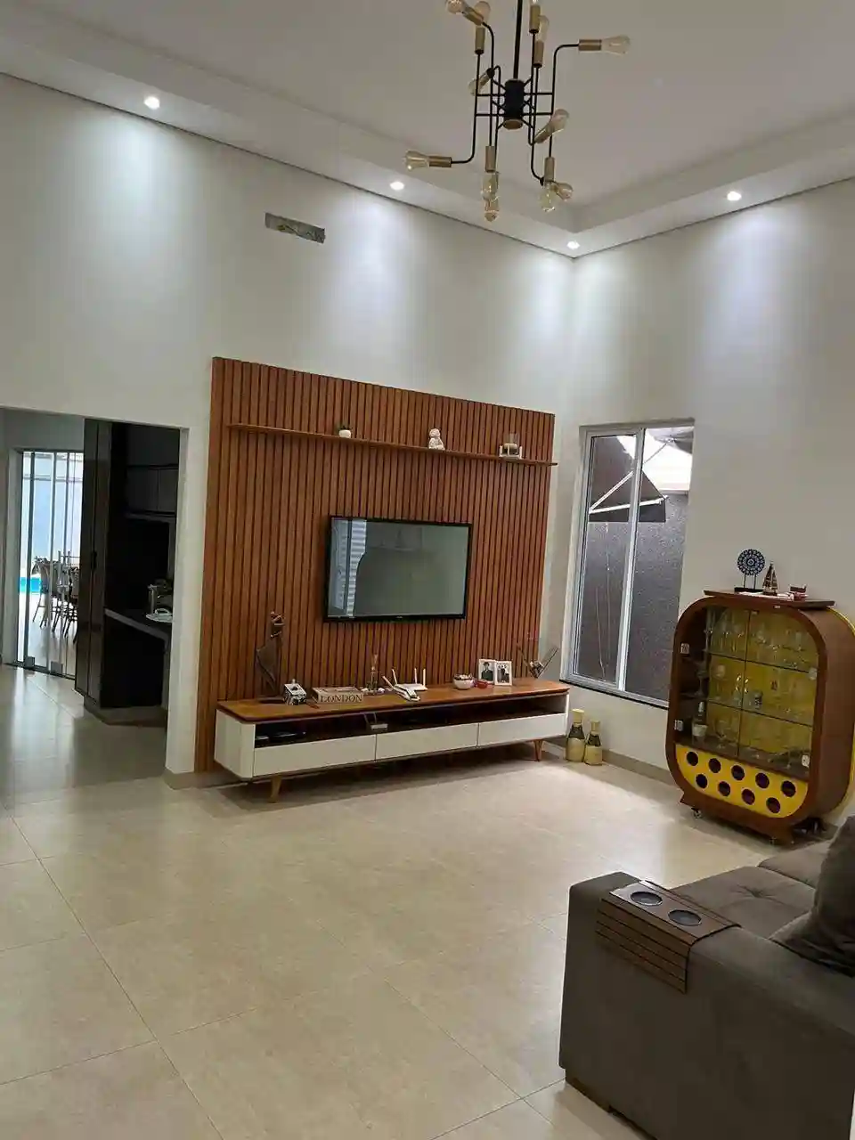 Casa de Condomínio com 3 quartos à venda, 377m² — foto 3 de 21