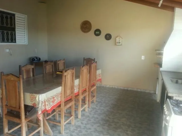 Casa à venda — foto 1 de 3