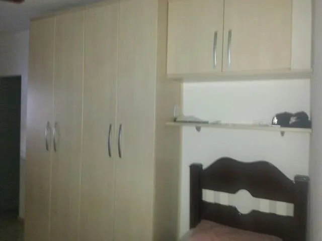 Casa à venda — foto 2 de 3