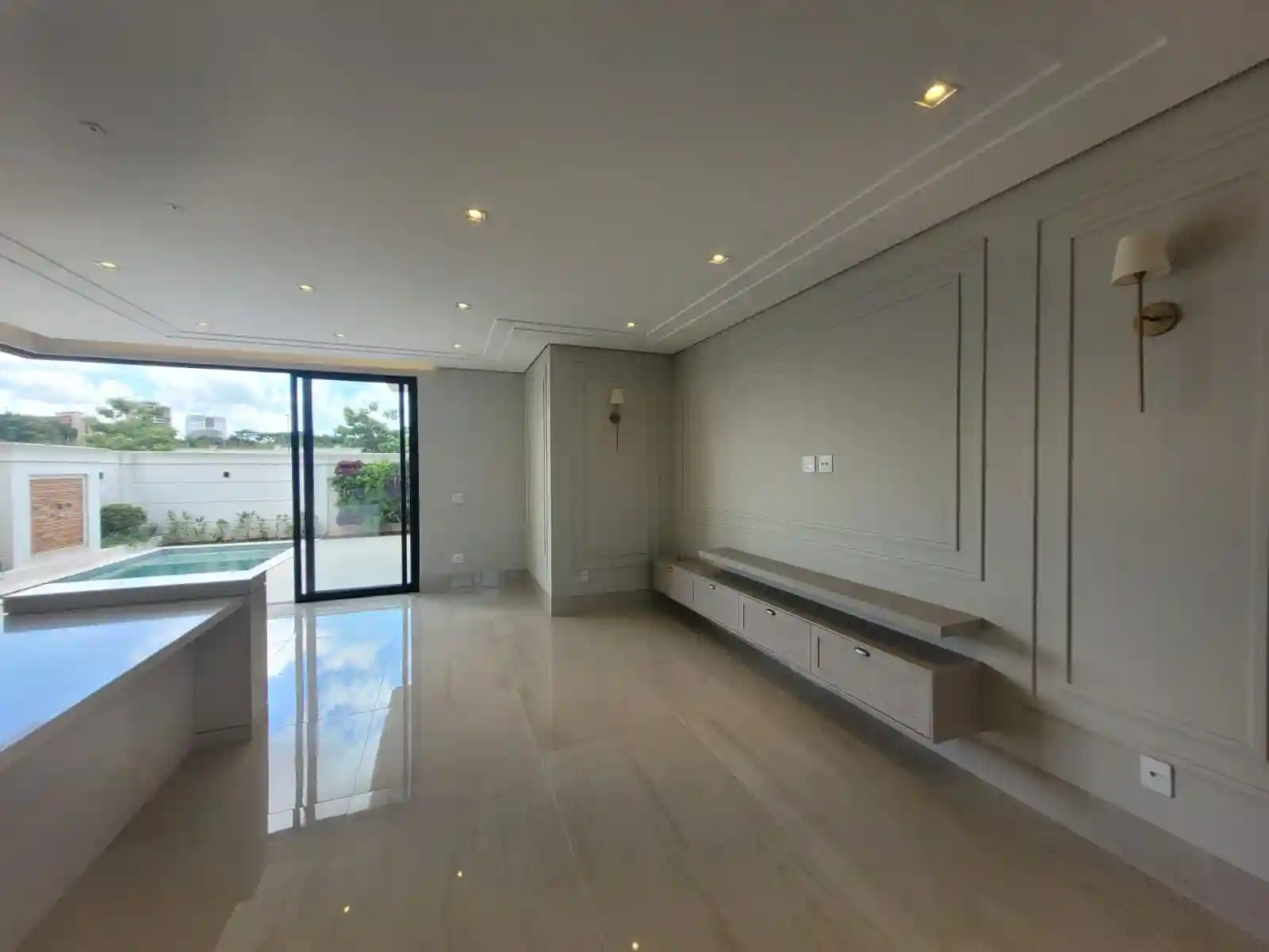 Casa de Condomínio com 3 quartos à venda, 240m² — foto 6 de 19