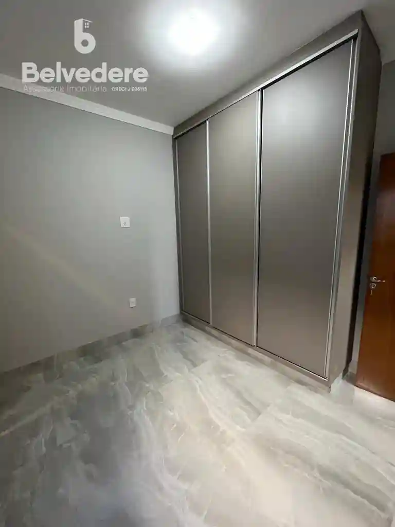 Casa de Condomínio com 3 quartos à venda, 253m² — foto 9 de 14