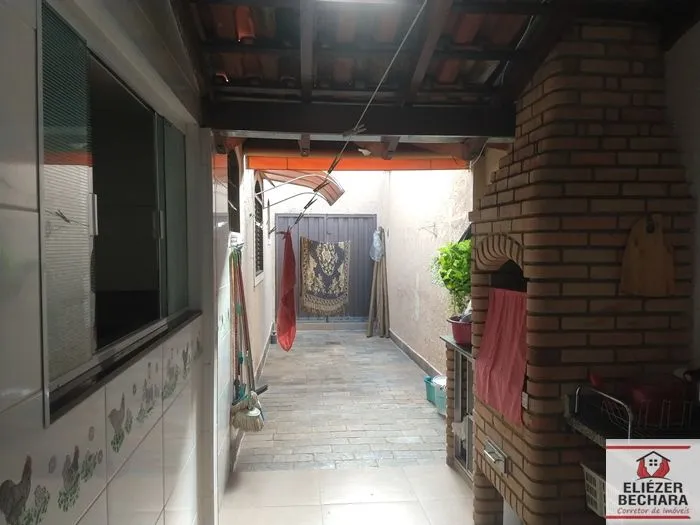 Casa à venda — foto 5 de 10