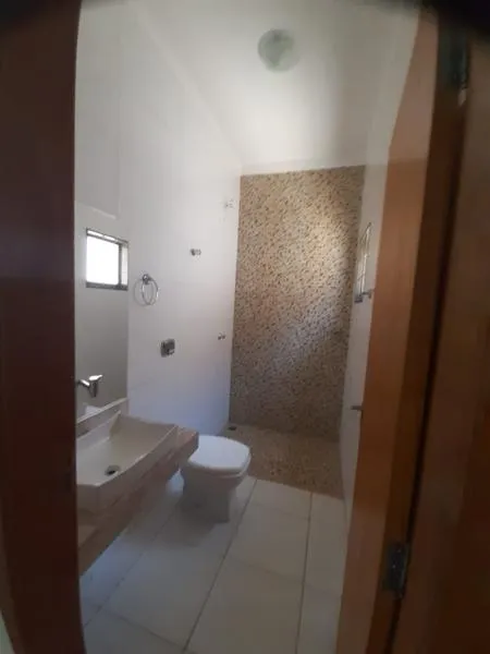 Casa à venda — foto 1 de 4
