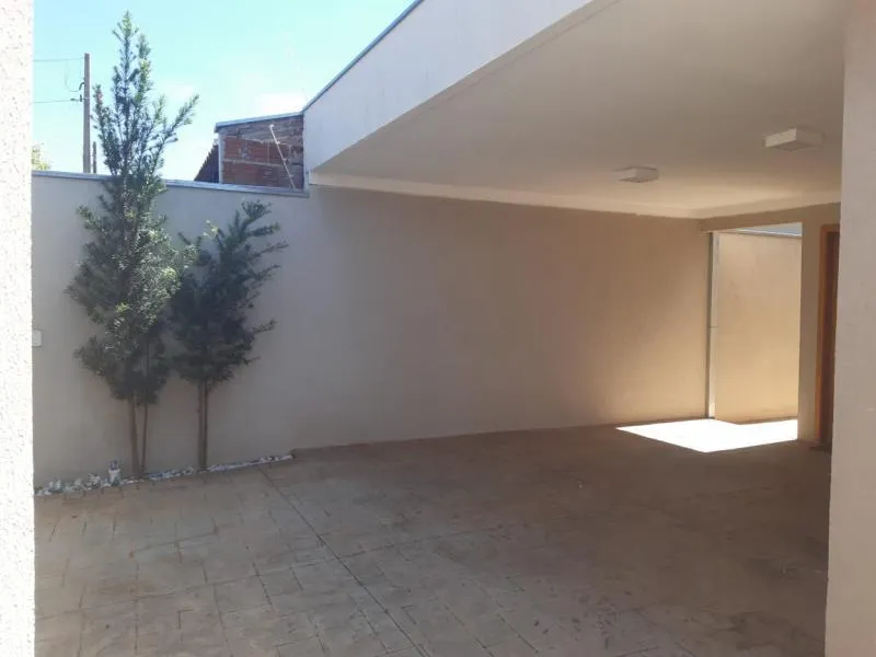 Casa à venda — foto 2 de 4
