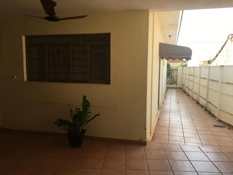 Casa à venda — foto 3 de 18