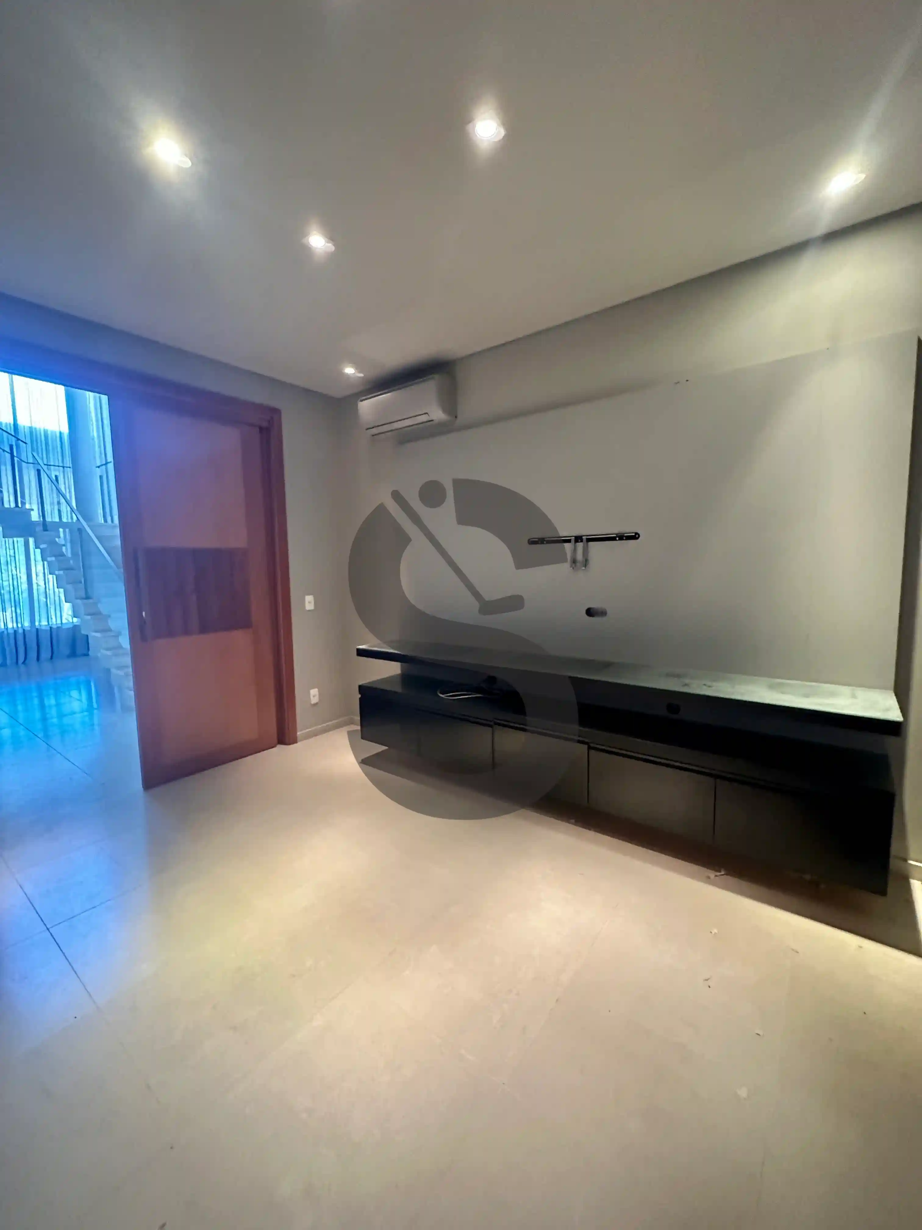 Casa de Condomínio com 3 quartos à venda, 347m² — foto 8 de 13