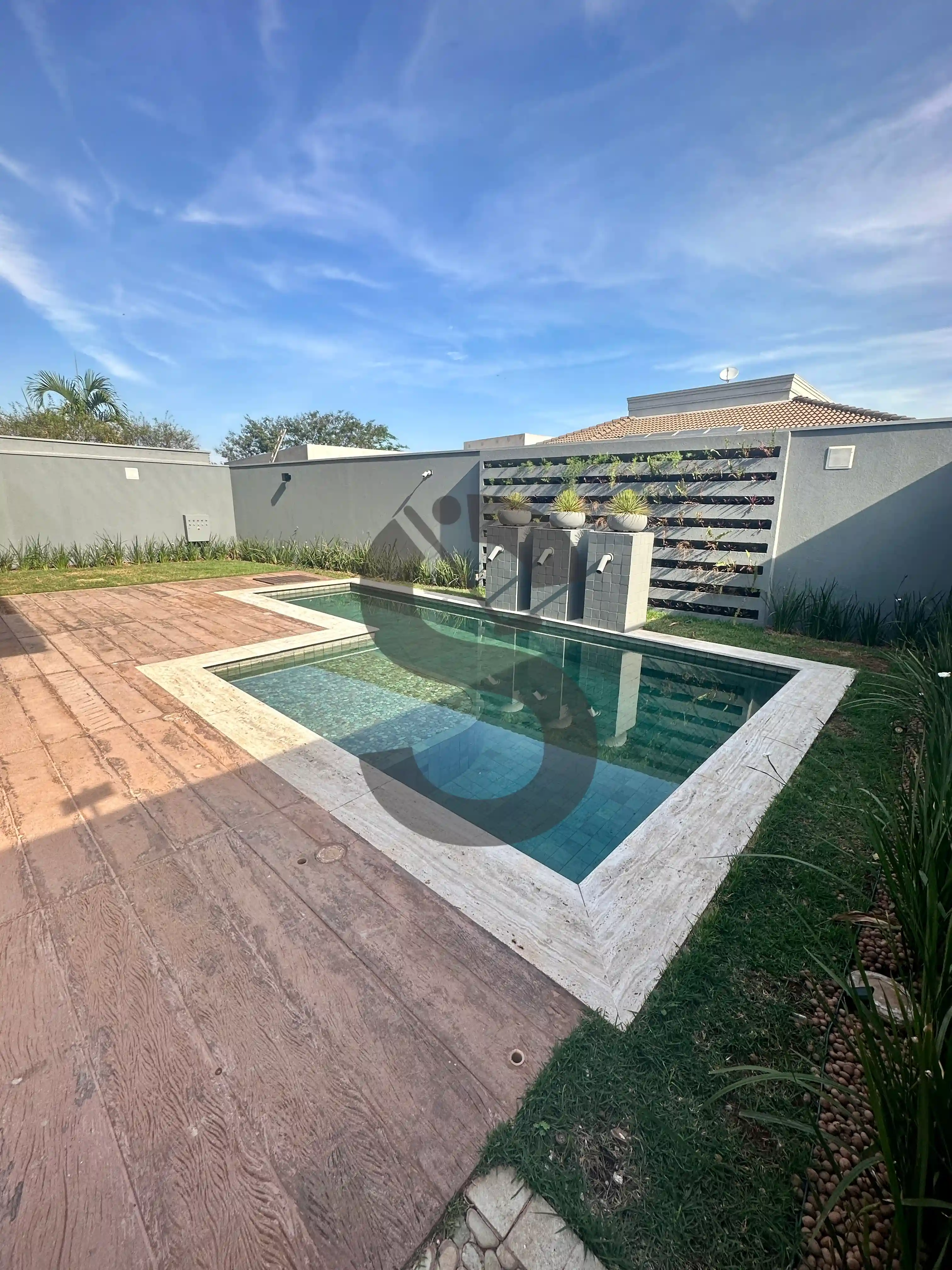 Casa de Condomínio com 3 quartos à venda, 347m² — foto 1 de 13