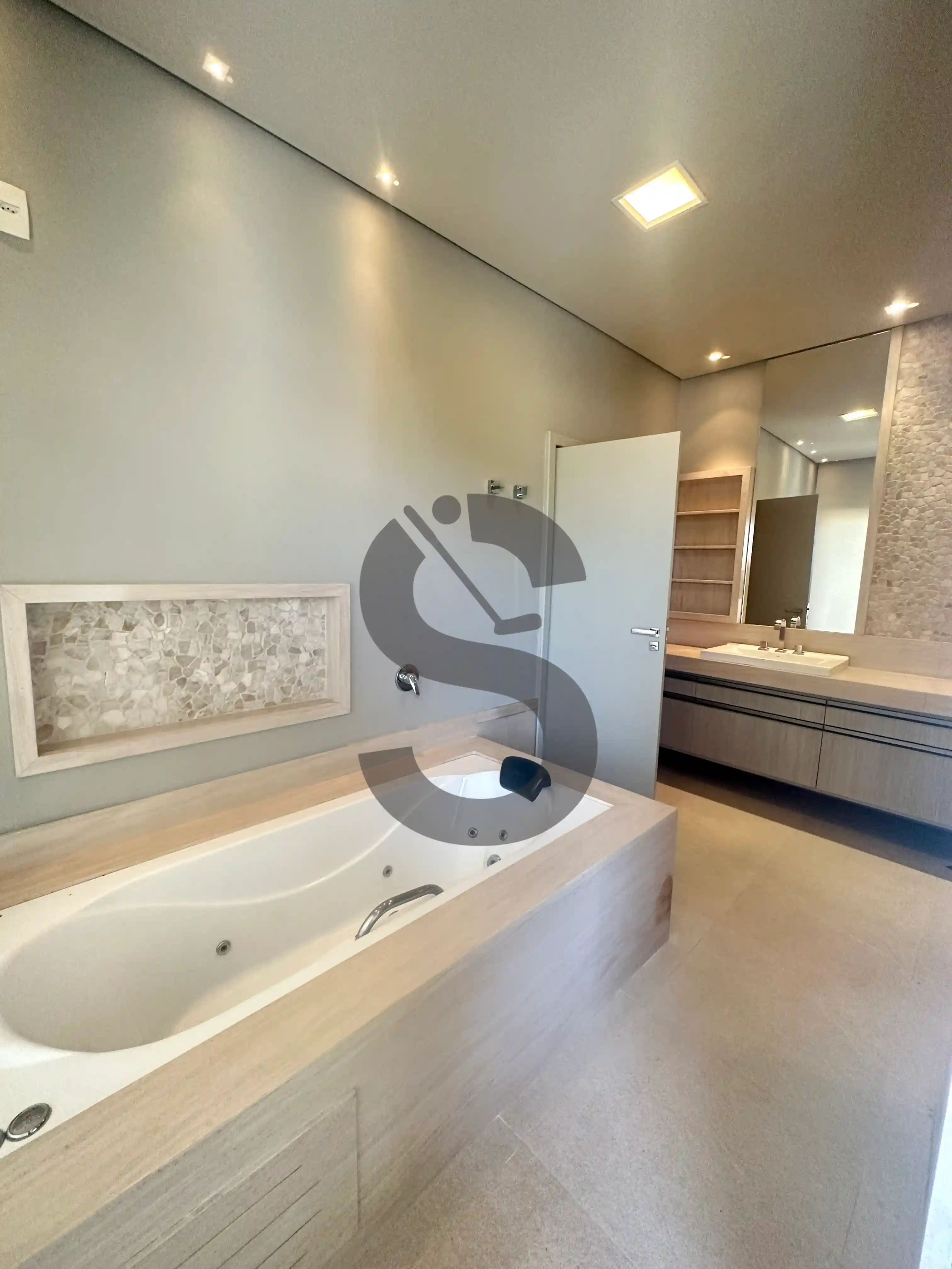 Casa de Condomínio com 3 quartos à venda, 347m² — foto 4 de 13